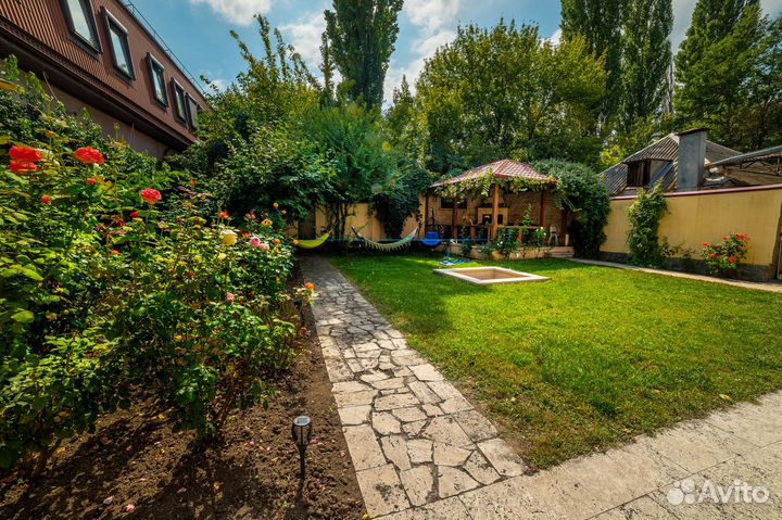 Продам действующий хостел в самом центре Пятигорск