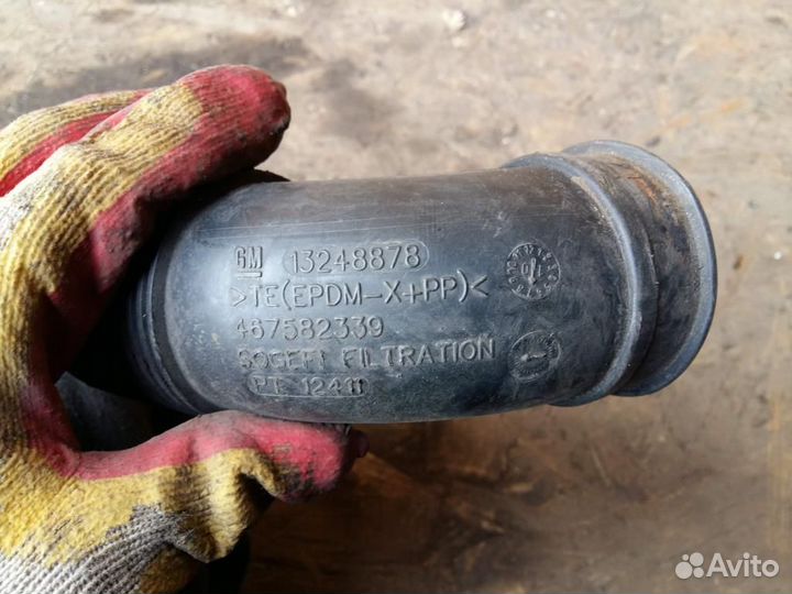 Патрубок воздушного фильтра Opel Corsa D 2006-2015