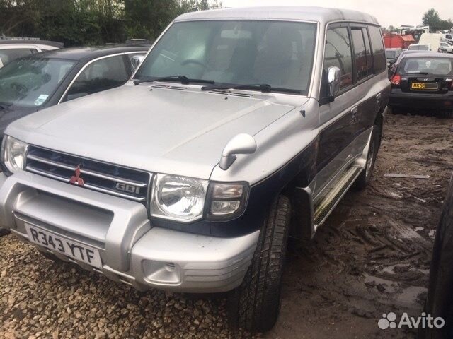 Разбор на запчасти Mitsubishi Pajero