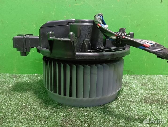 Моторчик печки Toyota Verso R2 2009