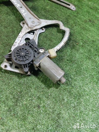 Стеклоподъемник передний левый Mercedes Benz W202