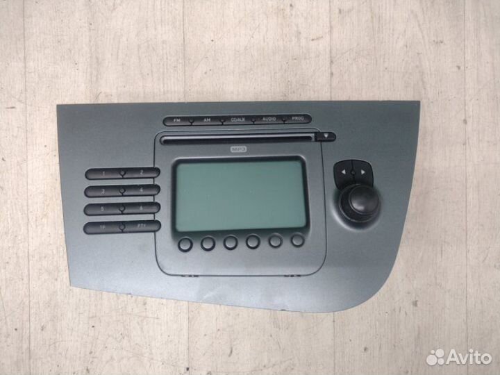 Магнитофон Seat Leon 1P1 2005-2013
