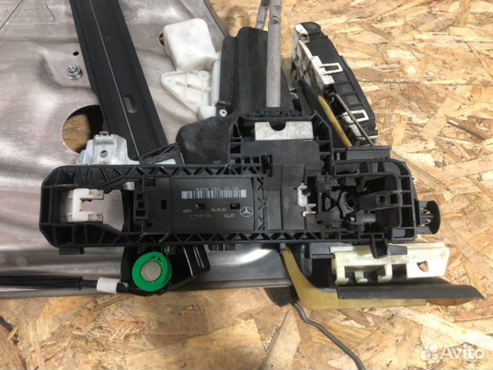 Стеклоподъемник передний правый Mercedes-Benz