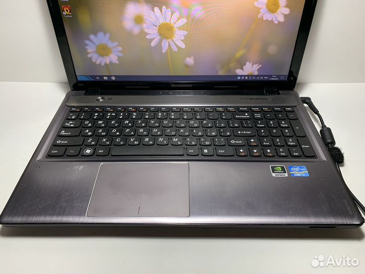 Мощный ноутбук Lenovo i7/2видеокарты/ssd256