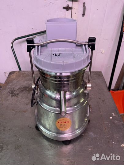 Соковыжималка Vema CE 2083