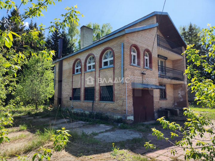 Дом 308,9 м² на участке 12,6 сот.