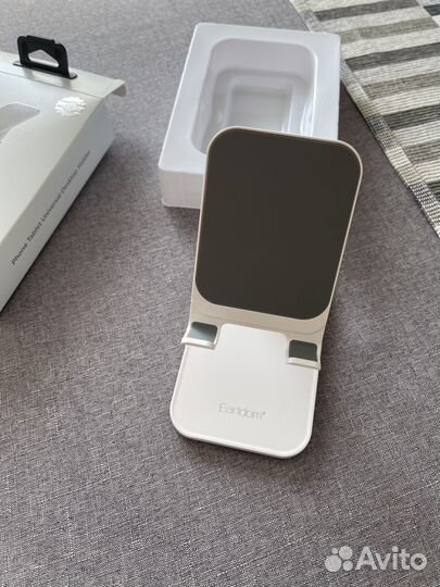 Подставка для телефона новая