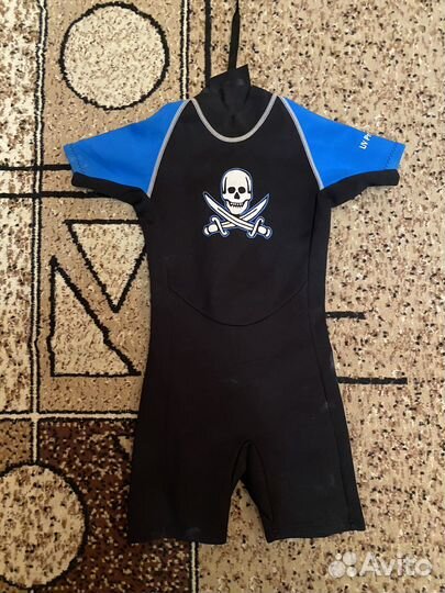 Гидрокостюм