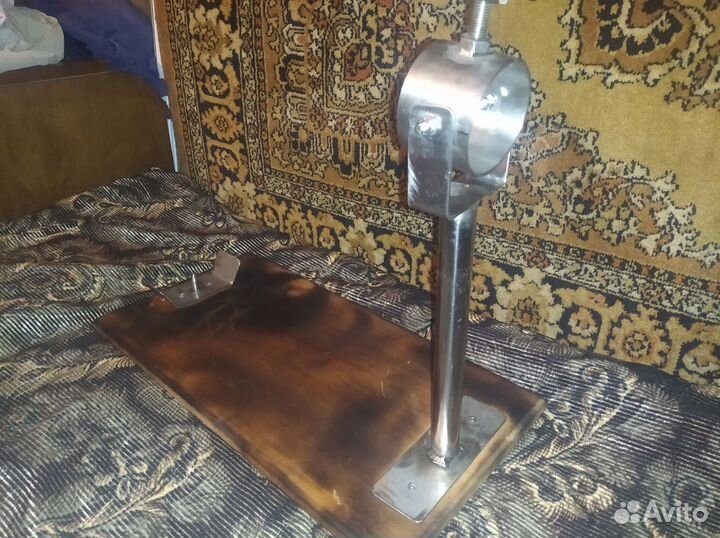 Хамонера, подставка для хамона и нож