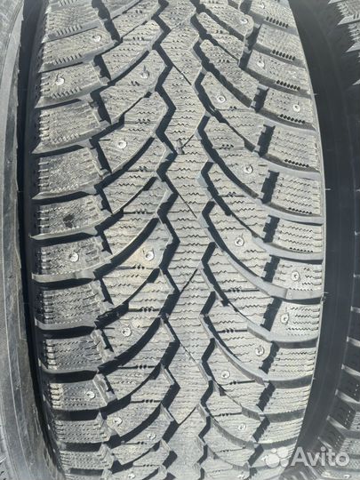 Pirelli Formula Ice 235/65 R17 108T