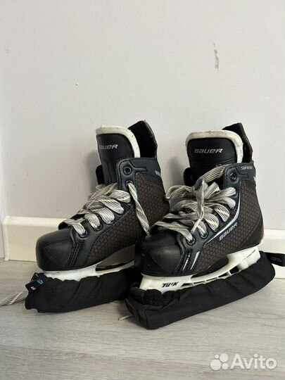 Продам хоккейные коньки Bauer