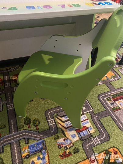 Детский стол и стул