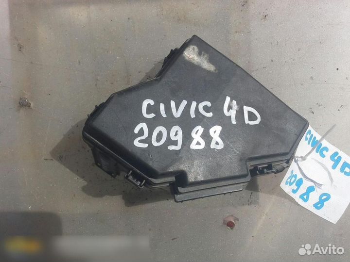 Блок предохранителей Honda Civic 4D 2006-2012