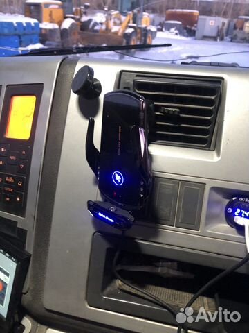 Беспроводная зарядка держатель телефона