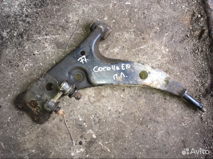 Рычаг передний левый Toyota Corolla E10 Marino