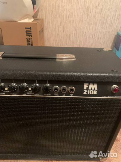 Гитарный комбоусилитель Fender FM-210R