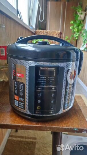 Мультиварка redmond RMC -M225s. Новая