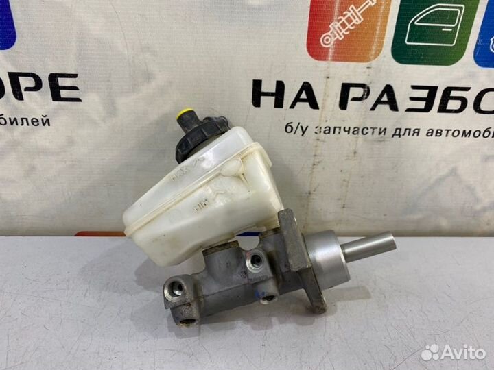 Главный тормозной цилиндр LADA Largus R90 K7M 2015