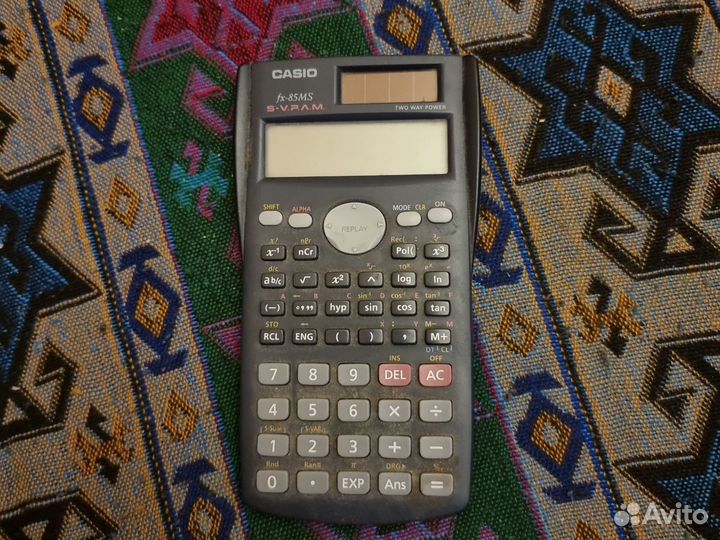 Калькулятор Casio fx-85ms