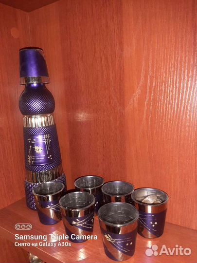 Графин с рюмками