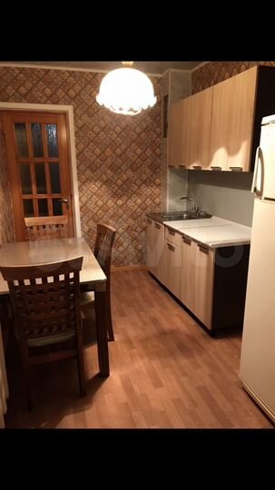 2-к. квартира, 60 м², 1/5 эт.