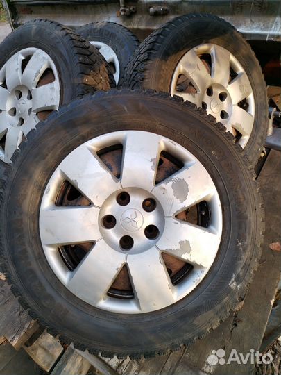 Nordman Nordman 4 215/65 R16