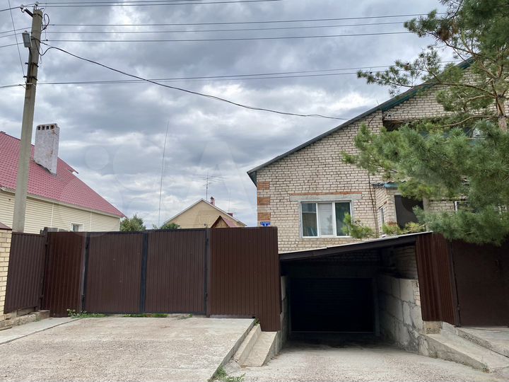 Дом 265 м² на участке 10 сот.