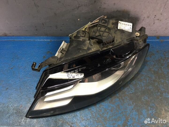 Фара ксенон левая Audi A4 B8