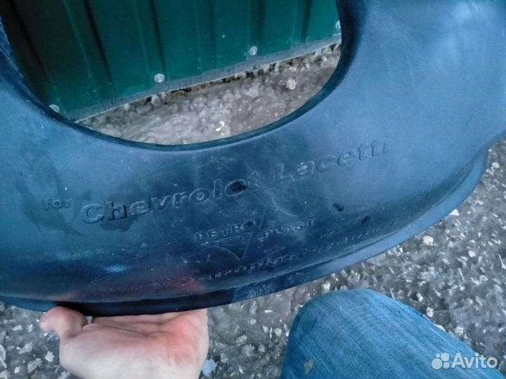 Локер подкрылок левый передний lacetti хэтчбек