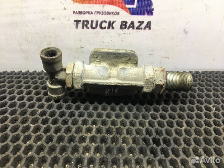 Клапан пневматический камаз 5490