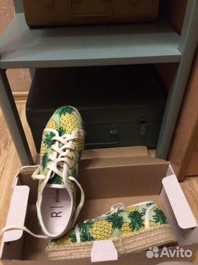 Кеды на танкетке