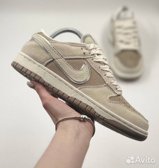 Кроссовки Nike SB Dunk Low