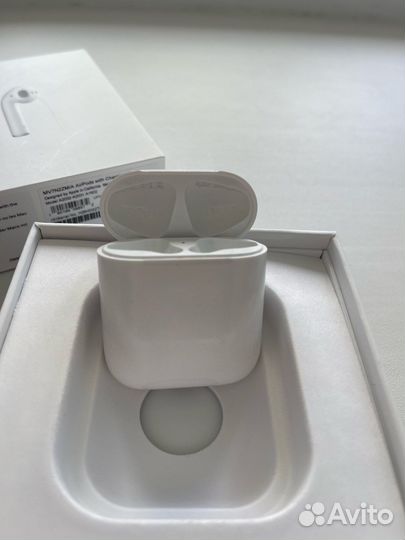 Кейс для AirPods 1/2 ориганал (A1602)