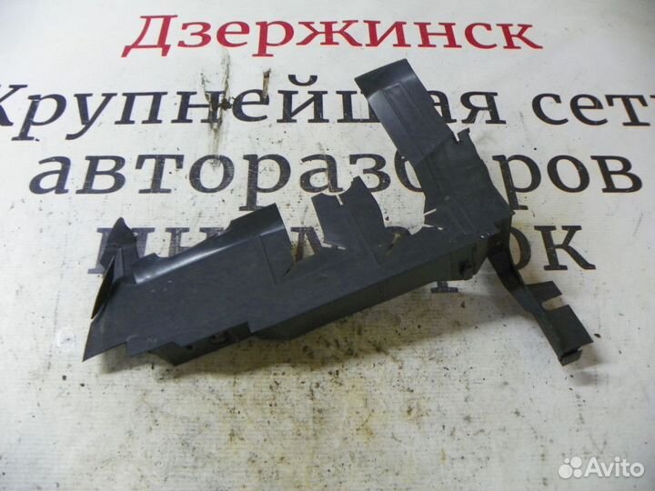 Воздуховод радиатора левый Skoda Octavia