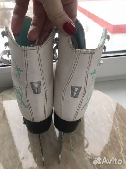 Коньки фигурные