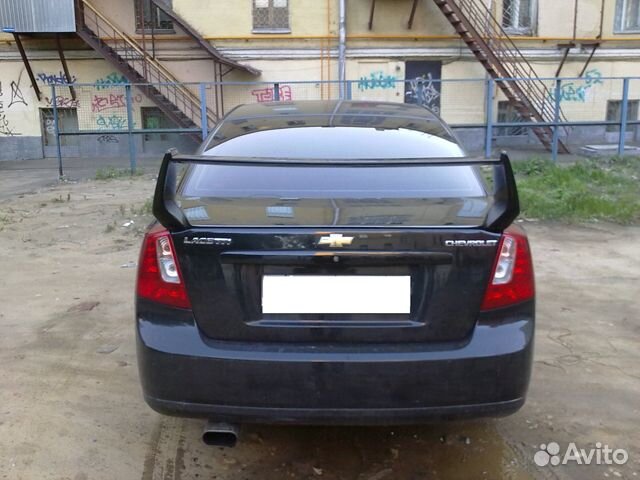 Спойлер на Шевроле Лачетти седан