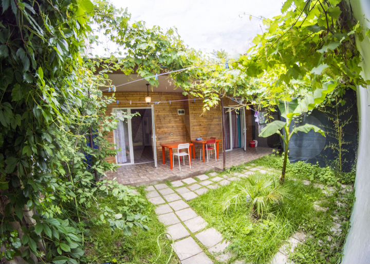 Дом 42 м² на участке 1 сот.