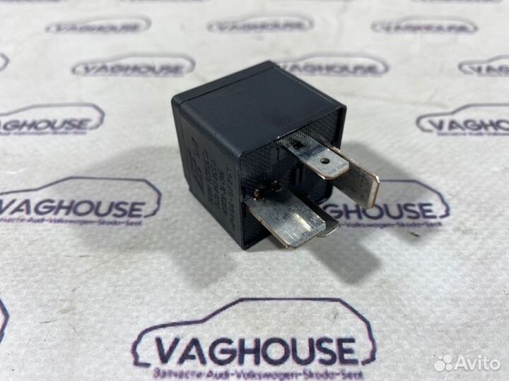 Реле Porsche Cayenne 955 4.5 (4800) 2005