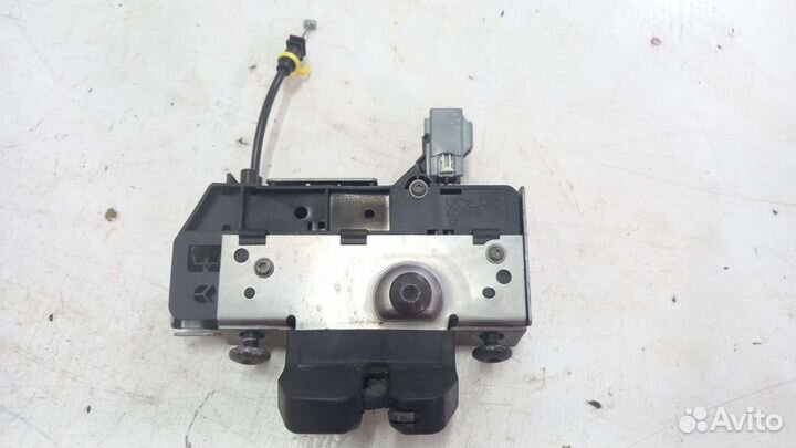 Замок крышки багажника Volvo XC90