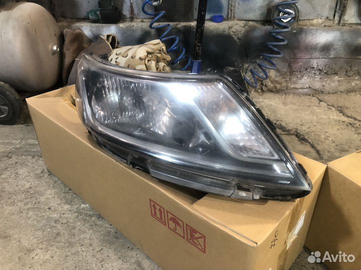 Фары передние Kia rio 3