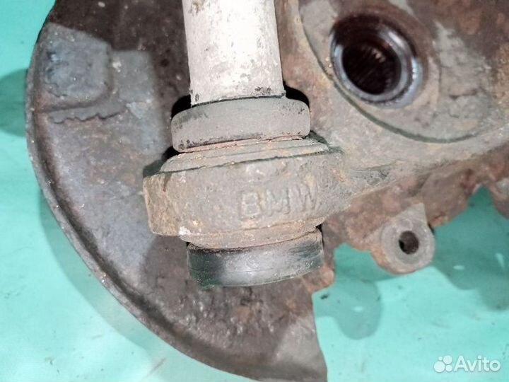 Кулак поворотный Bmw 7 E38