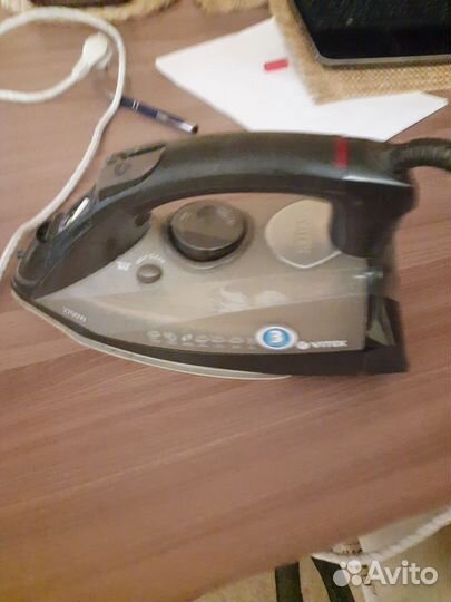 Утюг Vitek