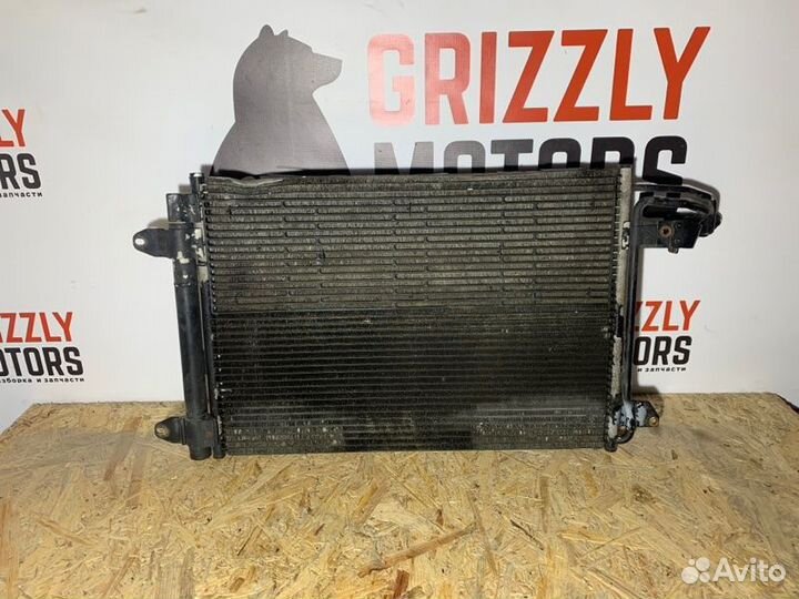 Радиатор кондиционера Volkswagen Golf A6 BSE 2009