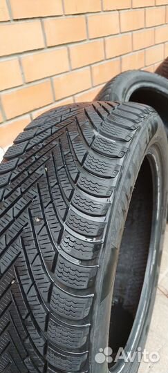 Pirelli Winter Cinturato 205/50 R17 93T