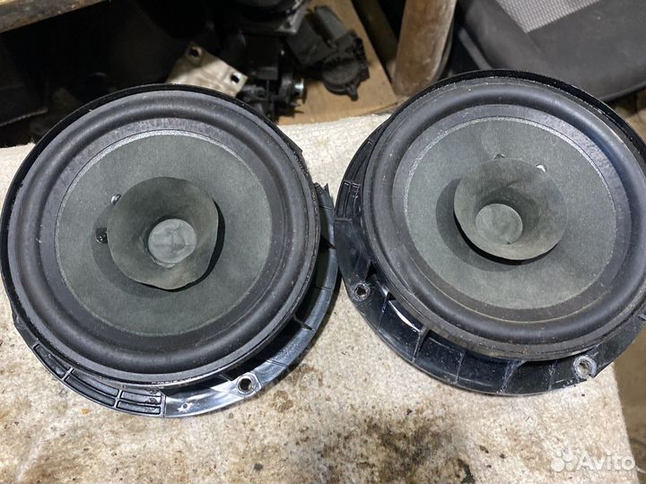 Колонки,динамики Volkswagen Polo