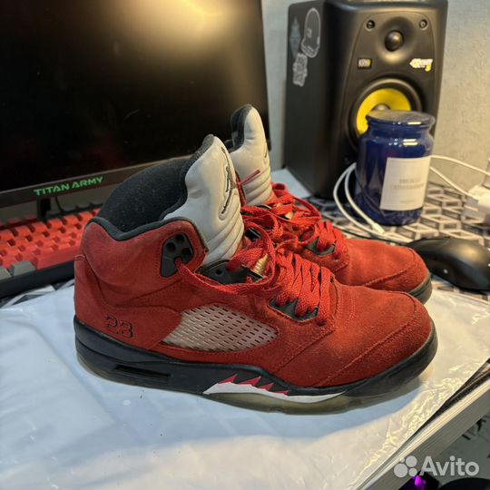 Nike air jordan 5 красные