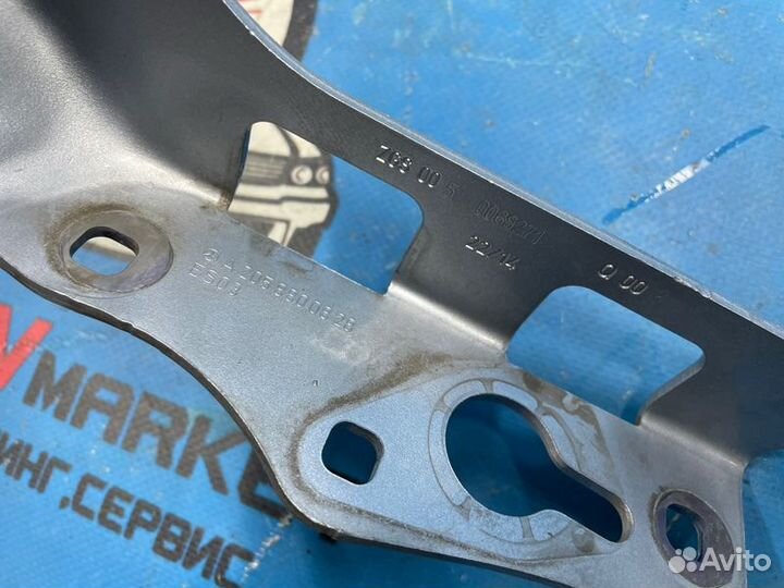 Петля капота передняя левая Mercedes-Benz C-Class