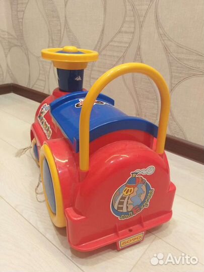 Паровоз каталка беговел