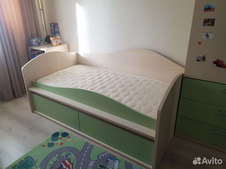 Мебель в детскую комнату