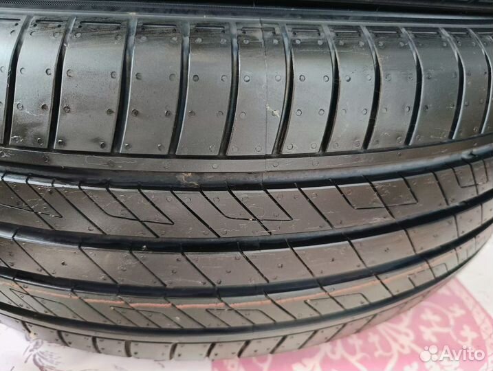 Kumho Solus HS63 2.25/55 R18